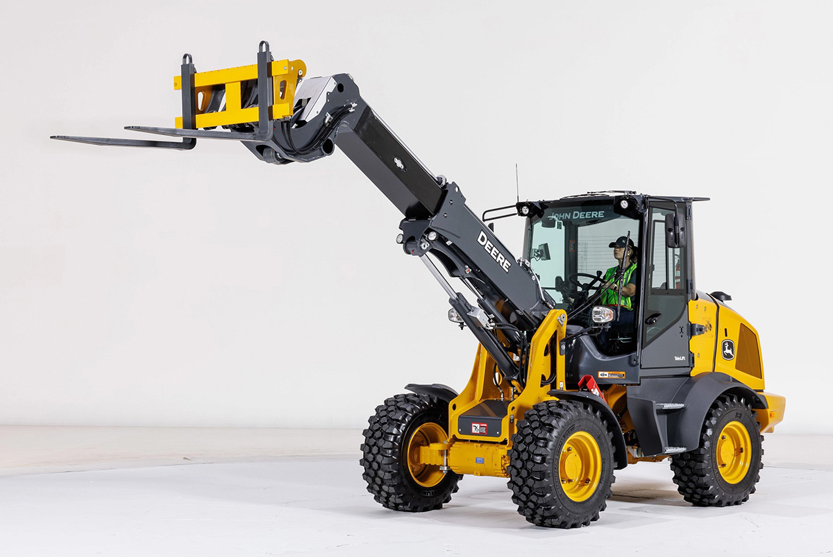 John Deere Introduces 326 PTier Compact Wheel Loader Drovers